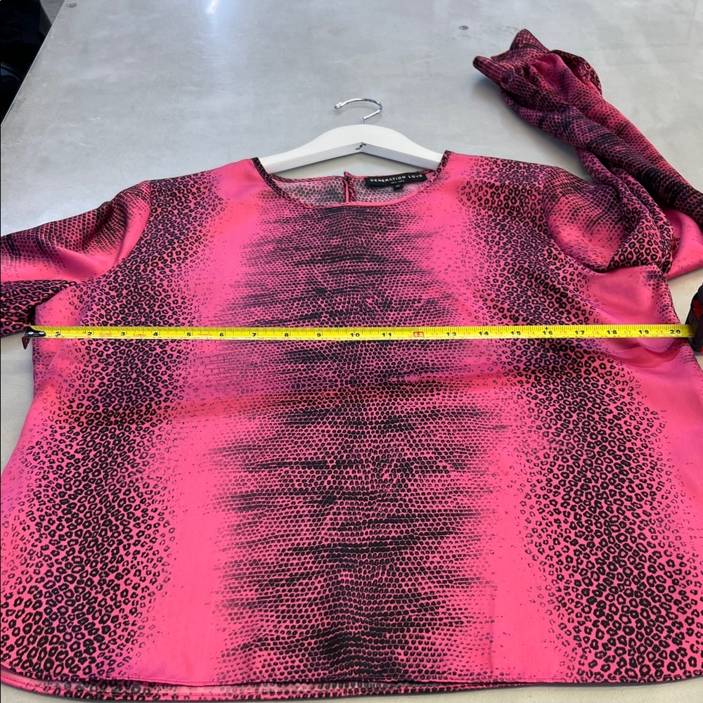 Pink Patterned Women's Top - Picture 5 of 6